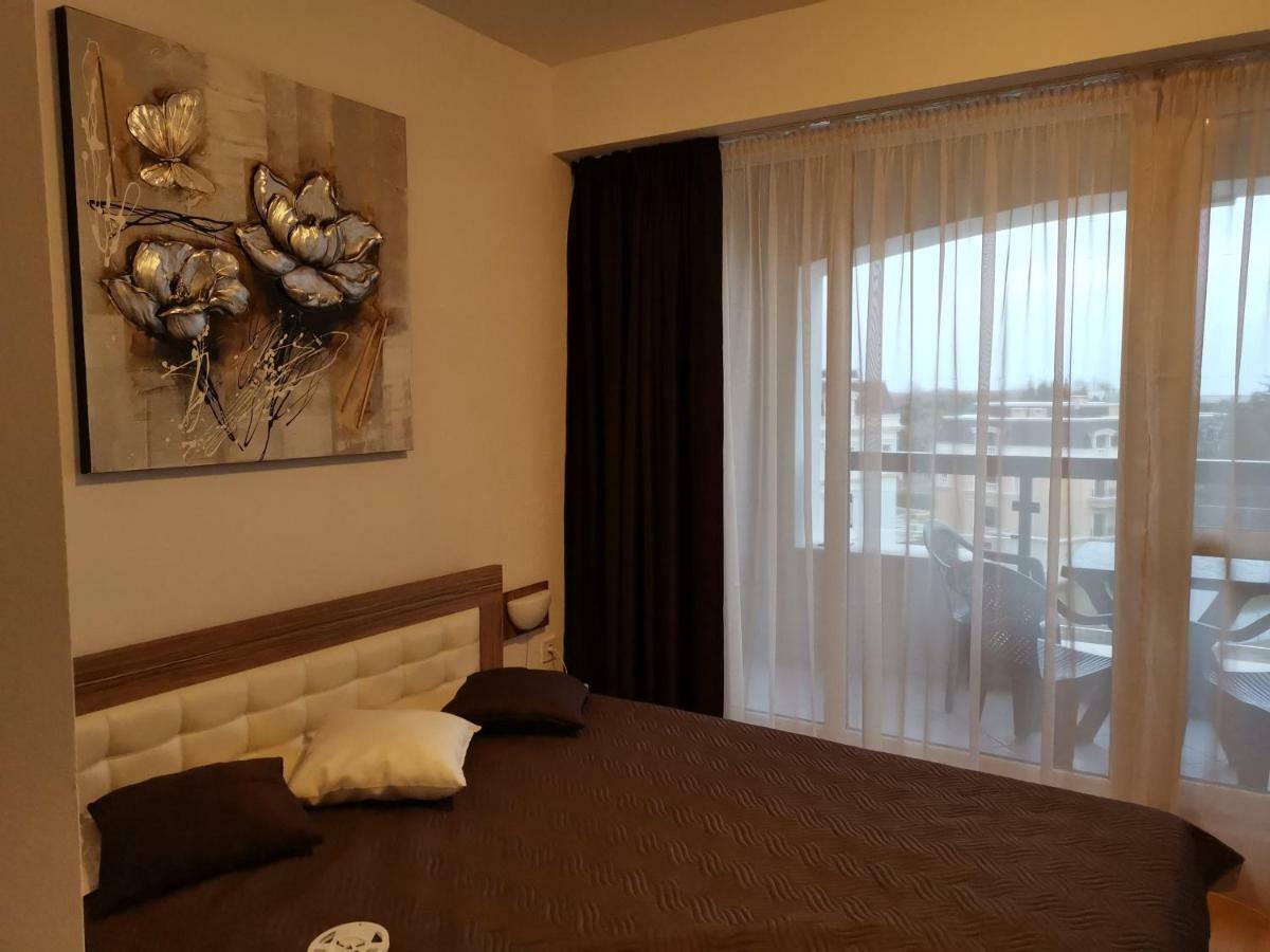 Cozy Apartment By The Sea St Constantin et Helena Extérieur photo